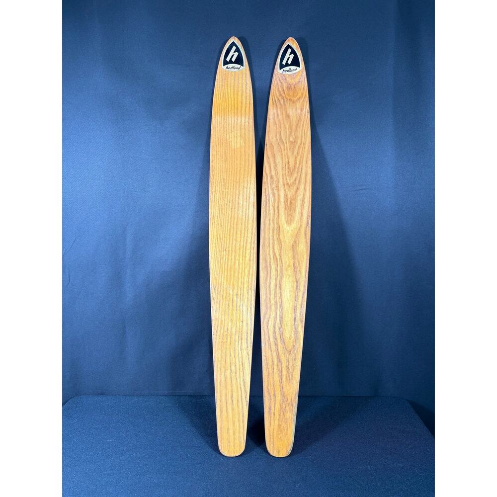Vintage Hedlund Wooden Trick Water Skis Nostalgic Summer Sporting Equipment